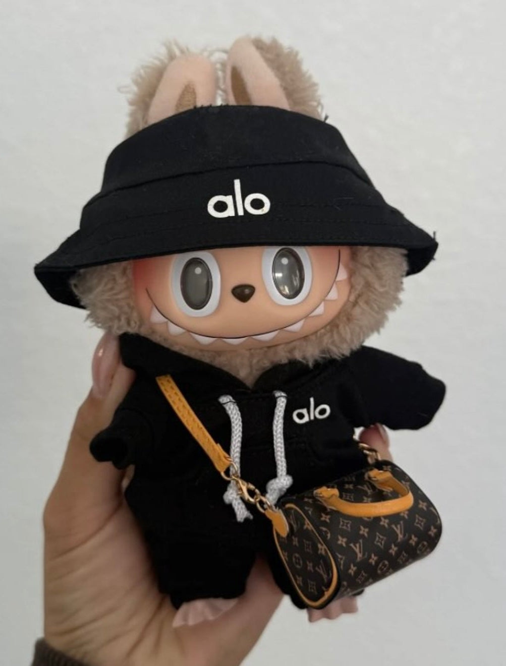 Alo Inspired Outfit
